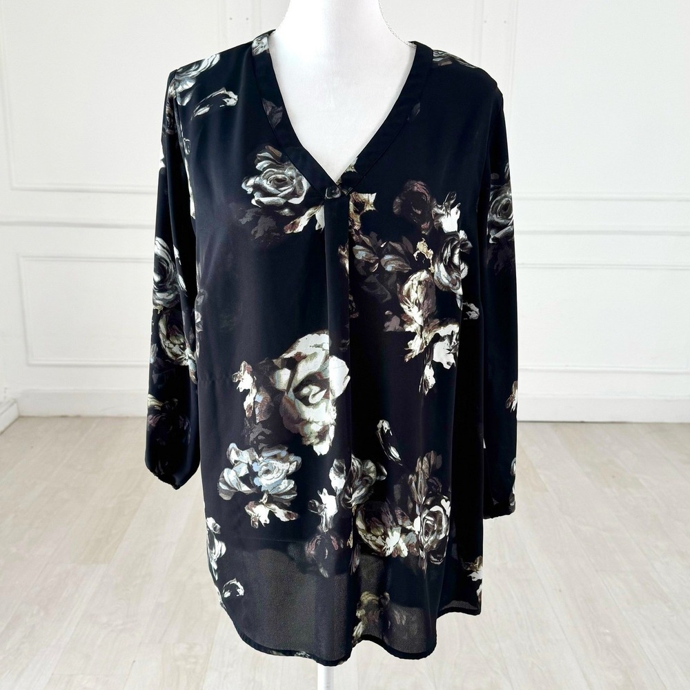 Violet + Claire Floral Tunic Blouse Women 1X Black V-Neck Long Sleeve High-Low